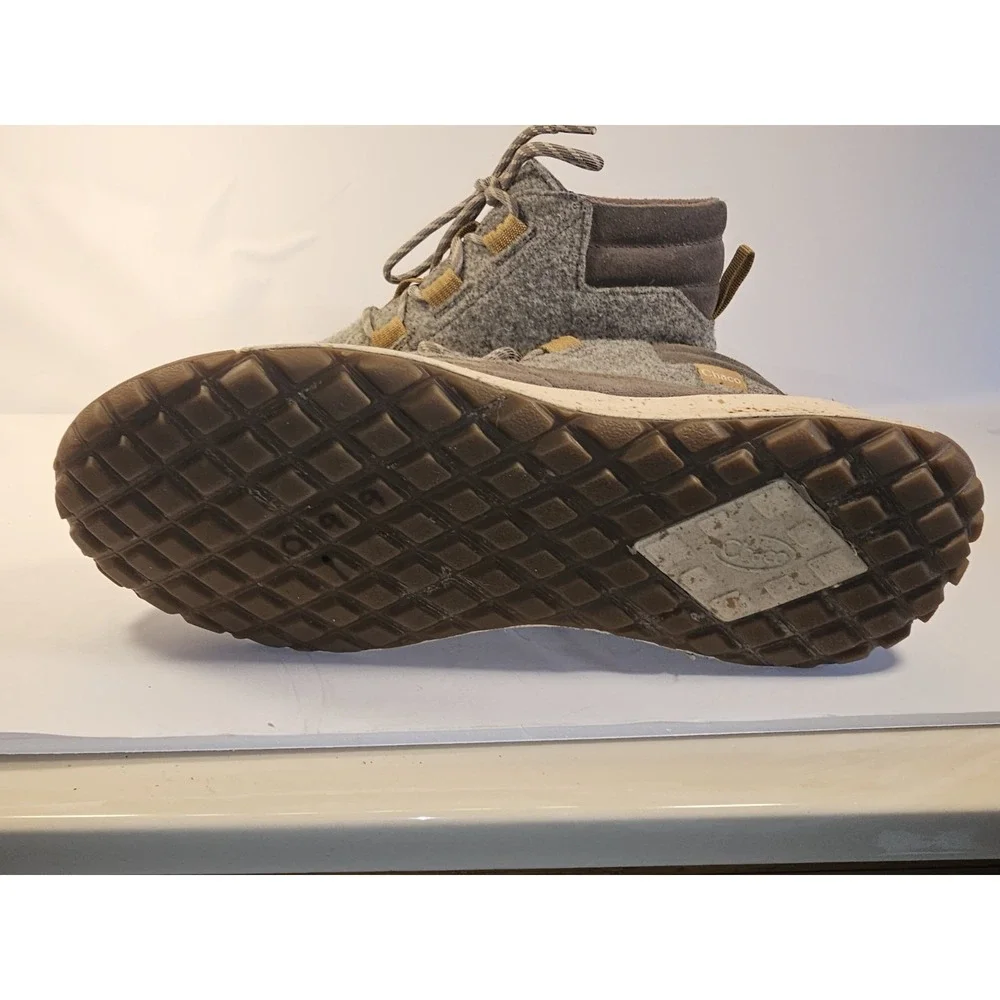 Chaco‎ Borealis Ledge Waterproof Boots Women's 10 Gray Wool Suede Winter
